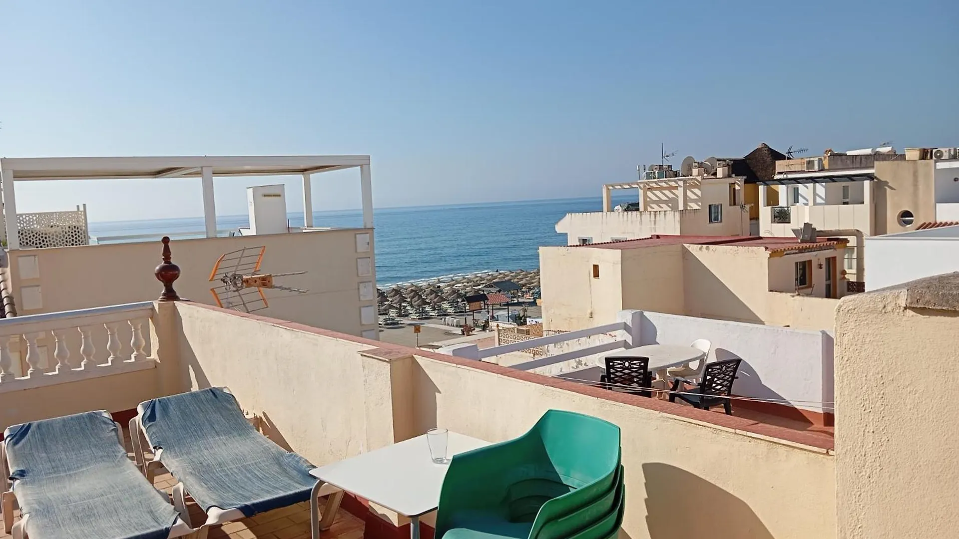 Apartman Edificio Maria Pina La Carihuela Calle Los Perros Torremolinos